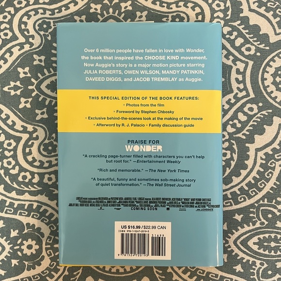 Wonder by R.J. Palacio Hardcover Novel - Picture 3 of 7
